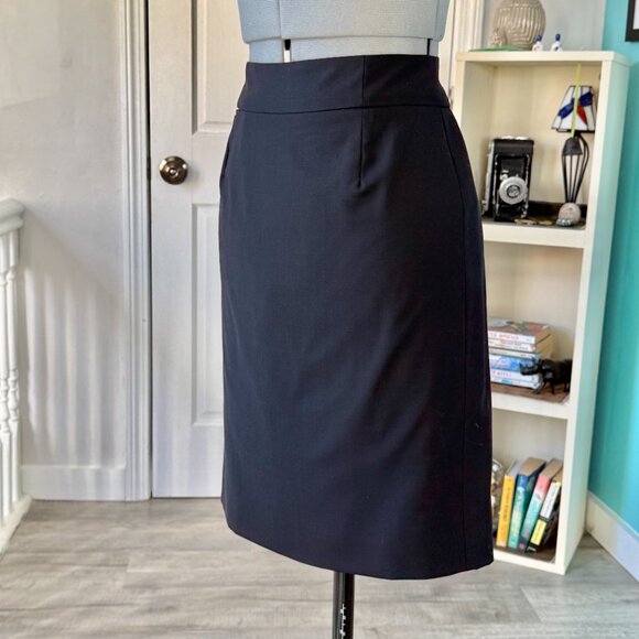 J. Crew Original Fit Black Wool Blend Pencil Skirt (size 0) - Picture 6 of 15